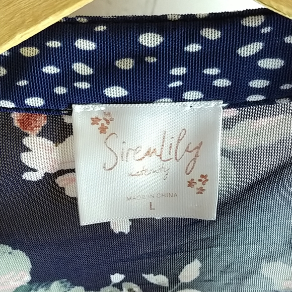 Siren Lily Tunic - Picture 2 of 6